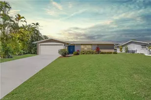 4622 SW 10th Ave, Cape Coral, FL 33914 - Photo 2