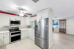 8760 Dartmouth St, Fort Myers, FL 33907 - Photo 12