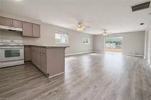 1718 SW Santa Barbara Pl, Cape Coral, FL 33991 - Photo 2