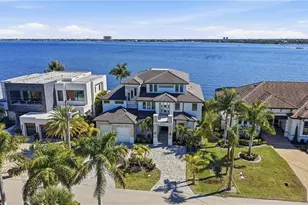 5735 Riverside Dr, Cape Coral, FL 33904 - Photo 6