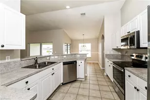 1141 SW 6th Terrace, Cape Coral, FL 33991 - Photo 4