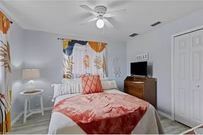 303 NE 13th Ave, Cape Coral, FL 33909 - Photo 18