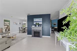 303 NE 13th Ave, Cape Coral, FL 33909 - Photo 4