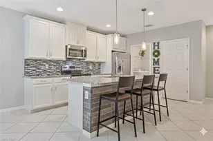 4390 Dutchess Park Rd, Fort Myers, FL 33916 - Photo 2