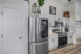 1814 SW 22nd Terrace, Cape Coral, FL 33991 - Photo 8