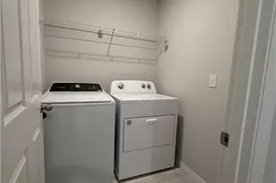 636 Wilmington Pkwy, Cape Coral, FL 33993 - Photo 6