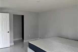 636 Eisenhower Blvd, Lehigh Acres, FL 33974 - Photo 12