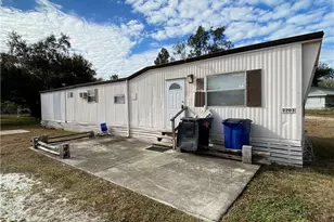 2207 Cantor Ln, North Fort Myers, FL 33917 - Photo 2