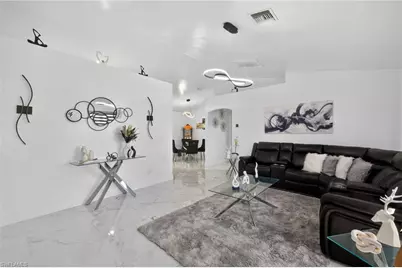 633 NW 16th Pl, Cape Coral, FL 33993 - Photo 4