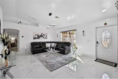 633 NW 16th Pl, Cape Coral, FL 33993 - Photo 6