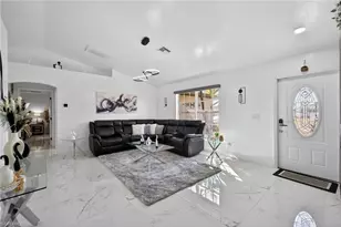 633 NW 16th Pl, Cape Coral, FL 33993 - Photo 6