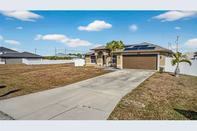 633 NW 16th Pl, Cape Coral, FL 33993 - Photo 2