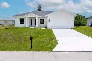 430 Mercedes Ct, Lehigh Acres, FL 33972 - Photo 4