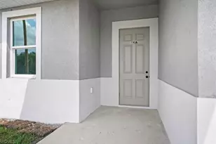 656 Grant, Lehigh Acres, FL 33974 - Photo 4