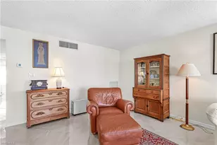 2350 W First St, Fort Myers, FL 33901 - Photo 6