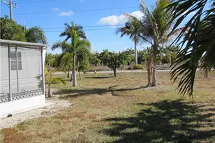 5923 Bomar Ln, Bokeelia, FL 33922 - Photo 10