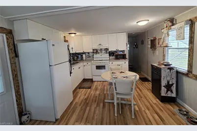 881 Homestead Dr, North Fort Myers, FL 33917 - Photo 12