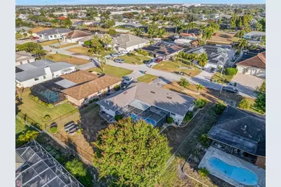 1726 SE 13th St, Cape Coral, FL 33990 - Photo 42