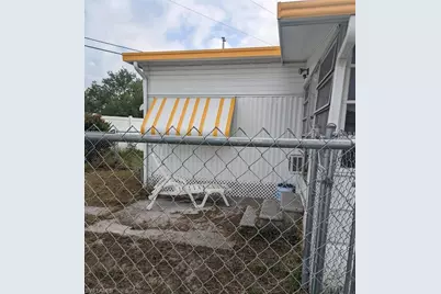 3834 Unique Cir, Fort Myers, FL 33908 - Photo 6