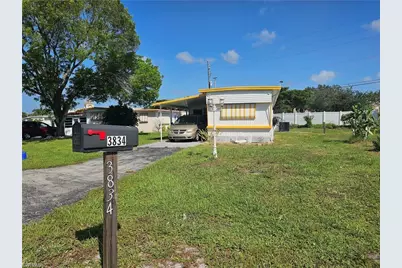 3834 Unique Cir, Fort Myers, FL 33908 - Photo 2