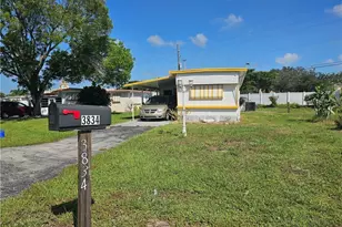 3834 Unique Cir, Fort Myers, FL 33908 - Photo 2