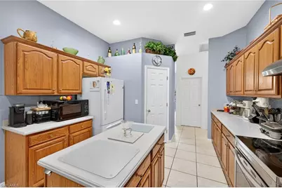 816 Palmetto Ave, Lehigh Acres, FL 33972 - Photo 12