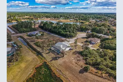 835 Geneva St E, Lehigh Acres, FL 33974 - Photo 42