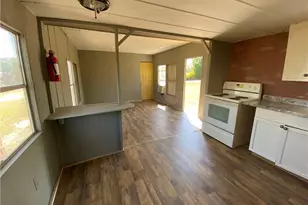 8086 Heck Dr, North Fort Myers, FL 33917 - Photo 6