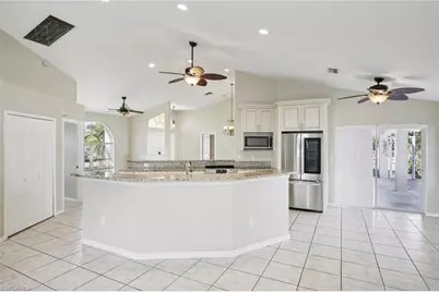 401 NE 23rd Ave, Cape Coral, FL 33909 - Photo 12