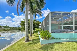 1325 NE 5th Pl, Cape Coral, FL 33909 - Photo 30