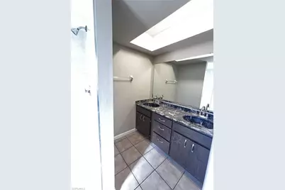 609 SE 23rd Pl #4, Cape Coral, FL 33990 - Photo 10