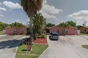 609 SE 23rd Pl, Cape Coral, FL 33990 - Photo 1