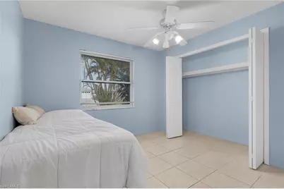 930 SW 37th Ln, Cape Coral, FL 33914 - Photo 22