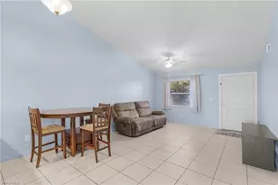 930 SW 37th Ln, Cape Coral, FL 33914 - Photo 18