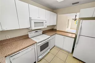 1321 SE 8th Ave, Cape Coral, FL 33990 - Photo 14