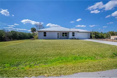 1202 Alice St, Labelle, FL 33935 - Photo 1