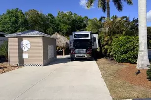 5100 Cypress Trail Resort Cir, Fort Myers, FL 33905 - Photo 2