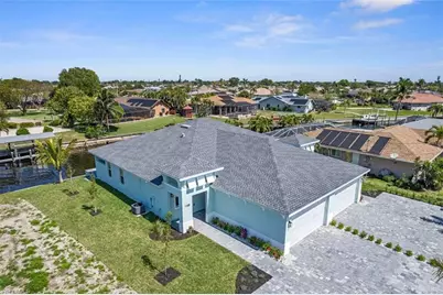 1105 SE 38th St, Cape Coral, FL 33904 - Photo 14