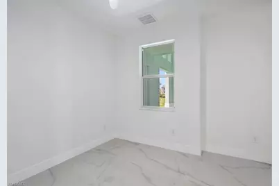 1107 SE 38th St, Cape Coral, FL 33904 - Photo 20