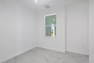 1107 SE 38th St, Cape Coral, FL 33904 - Photo 20