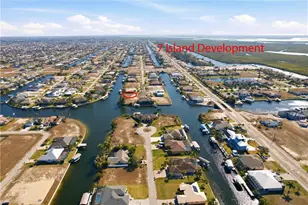 913 NW 39th Ave, Cape Coral, FL 33993 - Photo 1