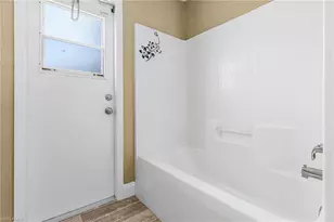 2601 SE 4th Ave, Cape Coral, FL 33904 - Photo 20