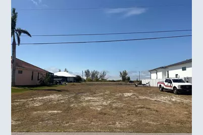 110 NW 39th Ave, Cape Coral, FL 33993 - Photo 1