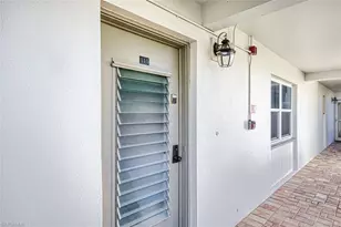 6102 Augusta Dr, Fort Myers, FL 33907 - Photo 6