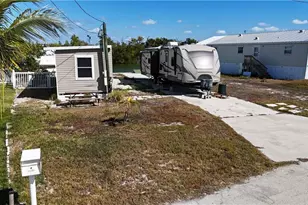 3900 Royal Palm Dr, Saint James City, FL 33956 - Photo 1