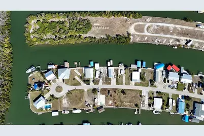 3900 Royal Palm Dr, Saint James City, FL 33956 - Photo 14