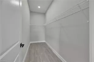 437 Mercedes Ct, Lehigh Acres, FL 33972 - Photo 20