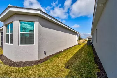 7796 Lakes Edge Ln, Port Charlotte, FL 33981 - Photo 26