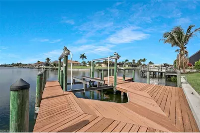 2724 Gleason Pkwy, Cape Coral, FL 33914 - Photo 40