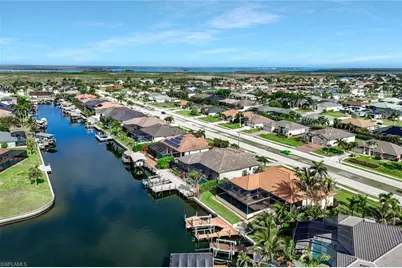 2724 Gleason Pkwy, Cape Coral, FL 33914 - Photo 34